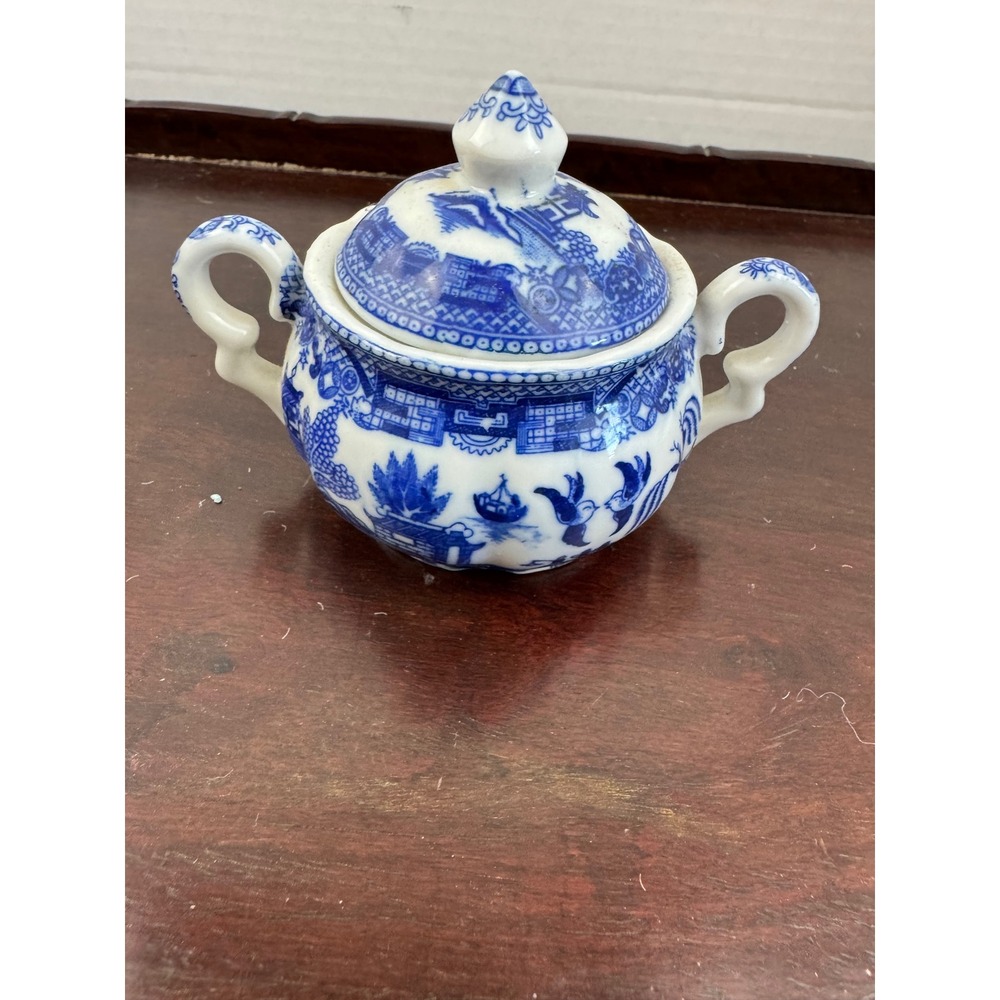 Vintage Blue Willow Transferware Teapot and Sugar Bowl Set Blue White China Flaw - Picture 12 of 16